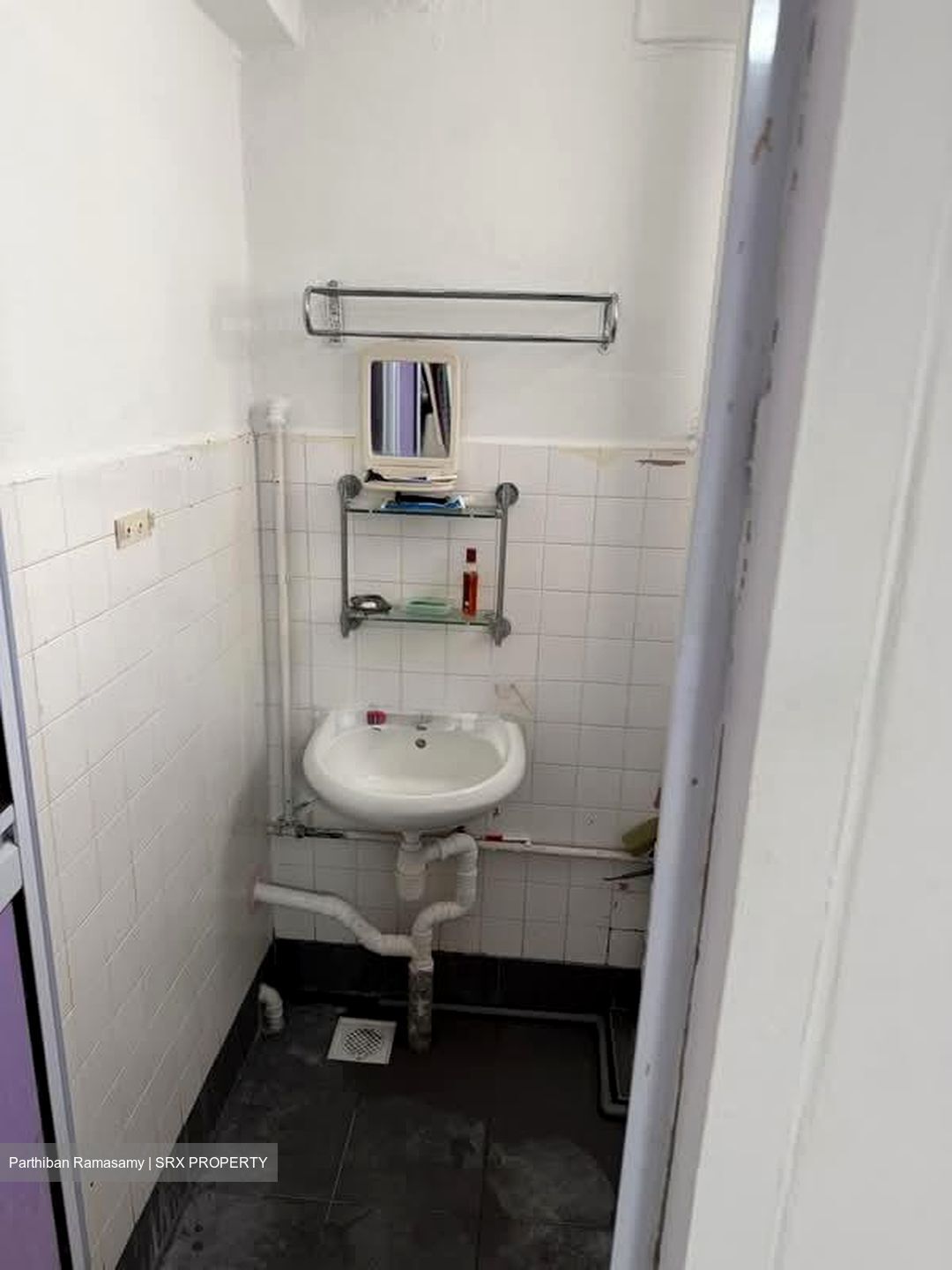 Blk 102 Jurong East Ville (Jurong East), HDB 3 Rooms #585077031
